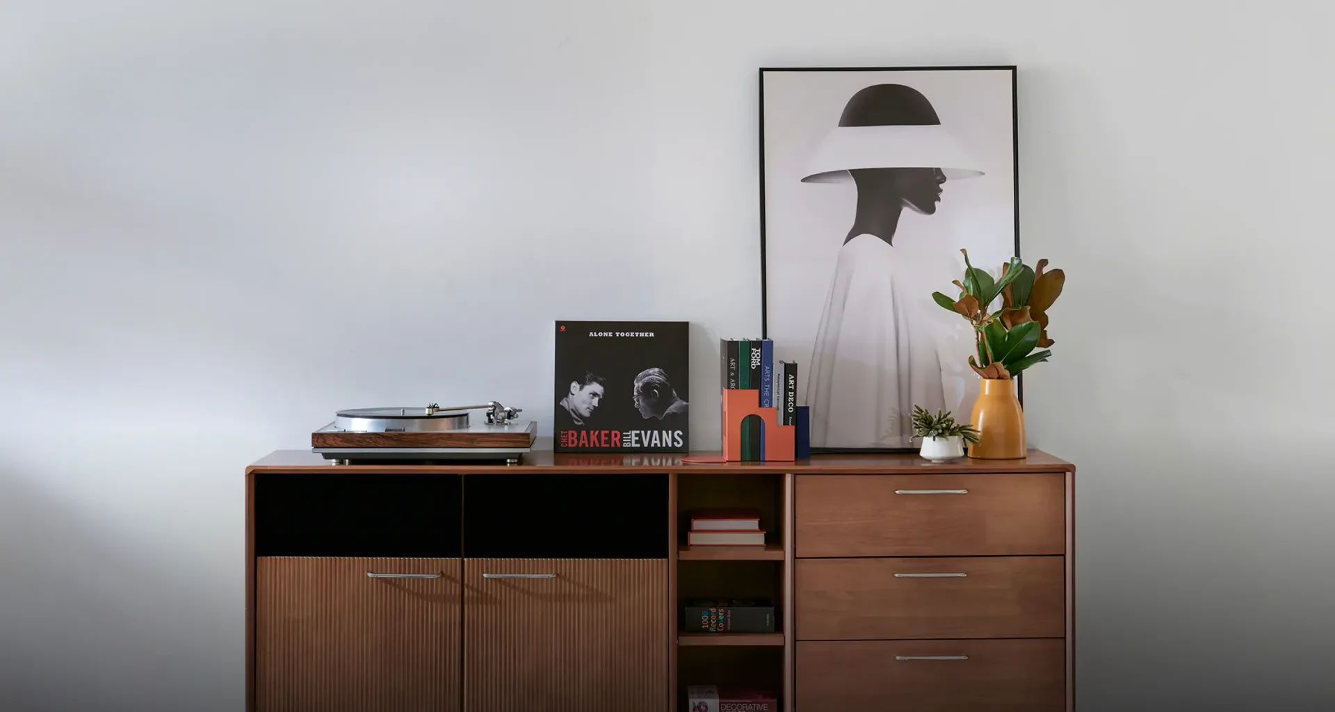 การประยุกต์ใช้เทคโนโลยีดิจิทัลและการดูแลความปลอดภัยของข้อมูลความเป็นบุคคล