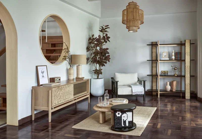 Developing products in collaboration with the community to generate income and promote sustainable social development