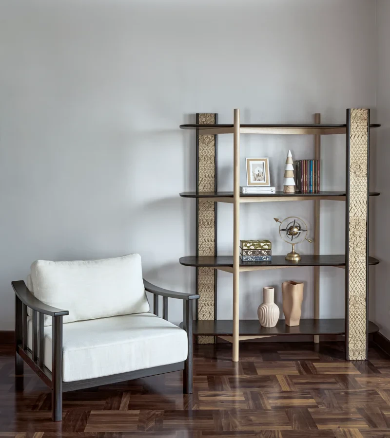 Developing products in collaboration with the community to generate income and promote sustainable social development